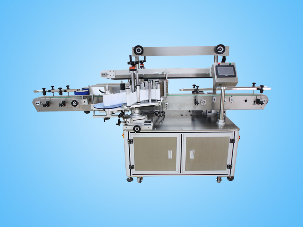 Automatic flat bottle labeling machine